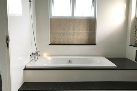 Дом в Тави Ваттане, Бангкок, Таиланд с 4 спальнями  № 148783 - фото 8