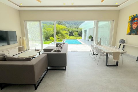 House in Ko Samui, Thailand 4 bedrooms № 130478 - photo 3
