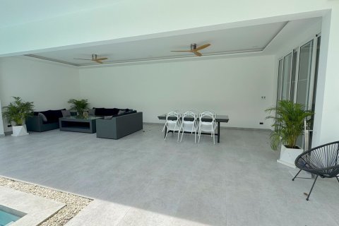 House in Ko Samui, Thailand 4 bedrooms № 130478 - photo 8