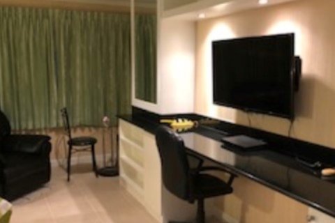 Studio in the Condo on Jomtien Beach, Pattaya, Thailand № 204354 - photo 2