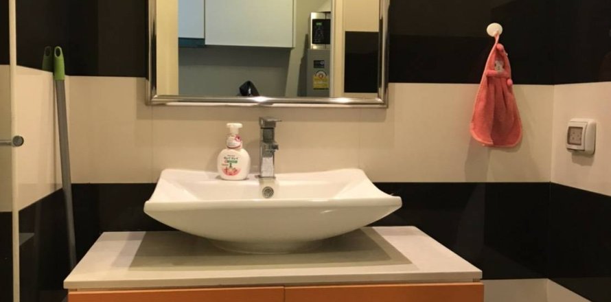 Studio in the Condo in Pattaya, Thailand  № 204351