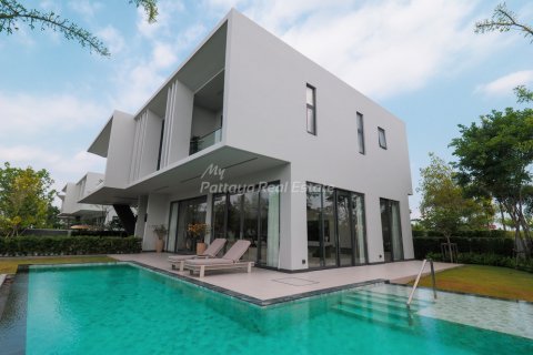 House in Bang Lamung, Thailand 4 bedrooms № 70347 - photo 3