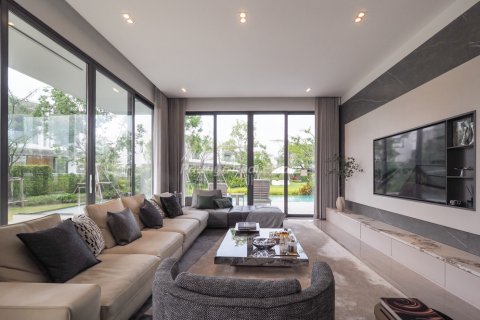 House in Bang Lamung, Thailand 4 bedrooms № 70347 - photo 5