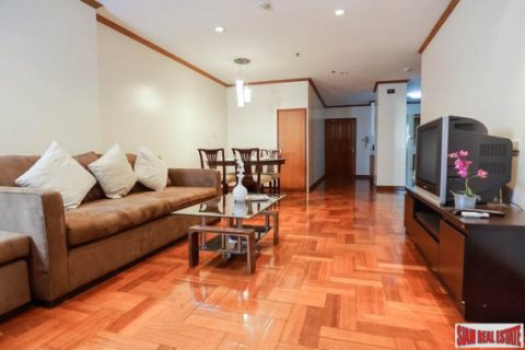 Apartment in Bangkok, Thailand 2 bedrooms № 193769 - photo 3