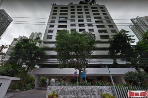 Apartment in Bangkok, Thailand 2 bedrooms № 193769
