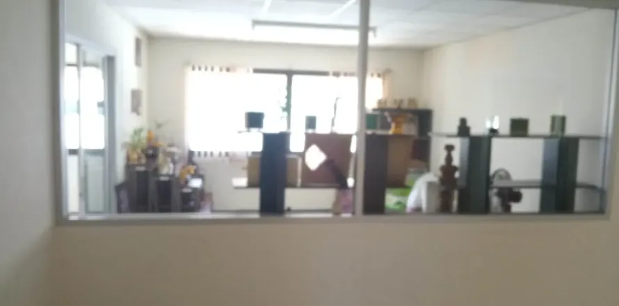 Office à Chiang Mai, Thaïlande 672 m2 № 162844