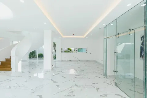 Вилла в Чиангмае, Таиланд с 8 спальнями  № 162841 - фото 3