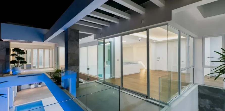 Villa à Chiang Mai, Thaïlande 8 chambres № 162841