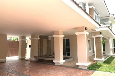 Maison à Chiang Mai, Thaïlande 4 chambres № 162846