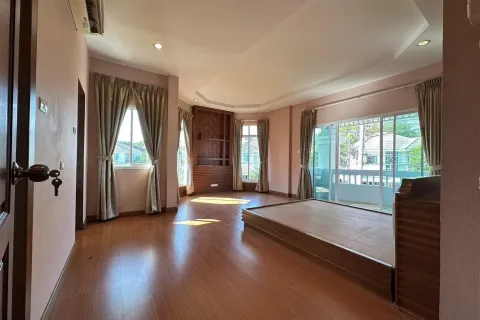 Maison à Chiang Mai, Thaïlande 4 chambres № 162846 - photo 8