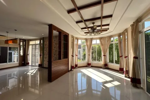 House in Chiang Mai, Thailand 4 bedrooms № 162846 - photo 4