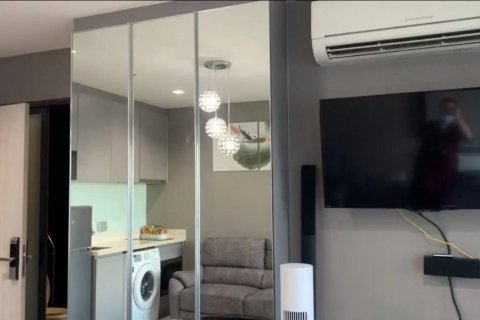 Studio in the Condo in Khlong Toei, Bangkok, Thailand  № 154194 - photo 3