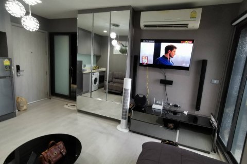 Studio in the Condo in Khlong Toei, Bangkok, Thailand  № 154194 - photo 4