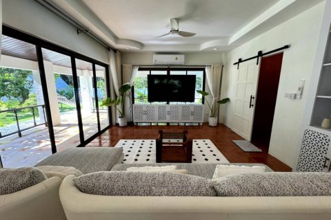 Вилла в Паклоке, Таиланд с 3 спальнями  № 114783 - фото 2