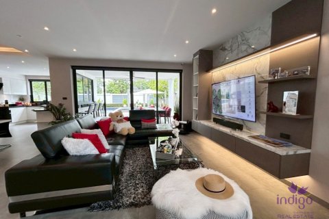 Villa in Chiang Mai, Thailand 4 bedrooms № 162667 - photo 26