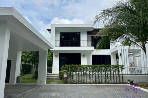 Вилла в Чиангмае, Таиланд с 4 спальнями  № 162666