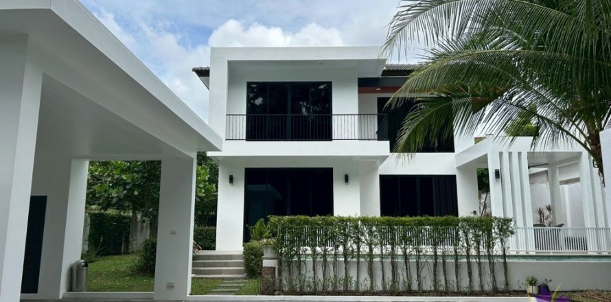 Villa in Chiang Mai, Thailand 4 bedrooms № 162666