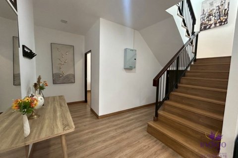 Villa in Chiang Mai, Thailand 4 bedrooms № 162666 - photo 19