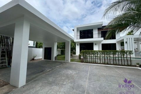 Villa in Chiang Mai, Thailand 4 bedrooms № 162666 - photo 4