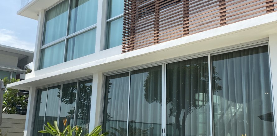 Villa in Cha-am, Thailand 4 bedrooms № 154258