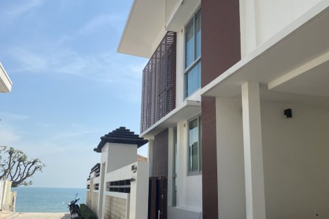 Villa in Cha-am, Thailand 4 bedrooms № 154258 - photo 2