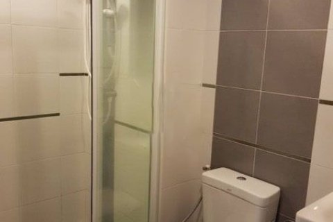 Студия в кондо в Ваттхане, Бангкок, Таиланд № 154255 - фото 5
