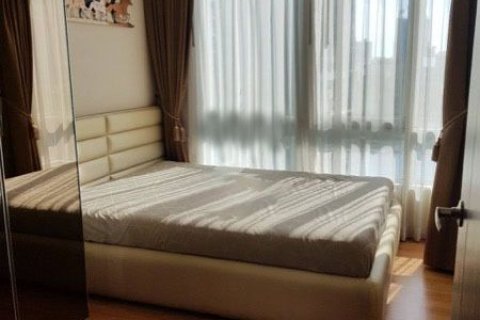 Студия в кондо в Ваттхане, Бангкок, Таиланд № 154255 - фото 3