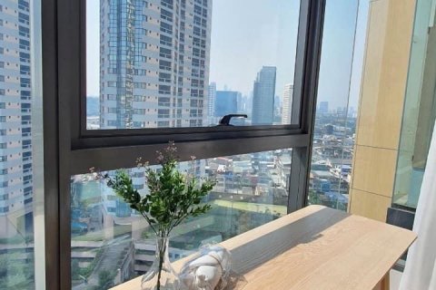 Condo in Bangkok, Thailand, 2 bedrooms № 143191 - photo 5