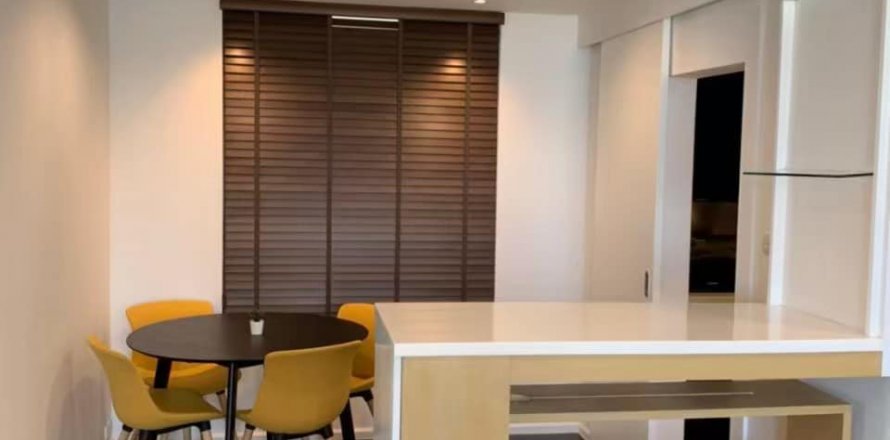 Condo in Sathon, Bangkok, Thailand, 2 bedrooms  № 143192