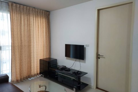 Condo in Bangkok, Thailand, 1 bedroom  № 143189 - photo 3