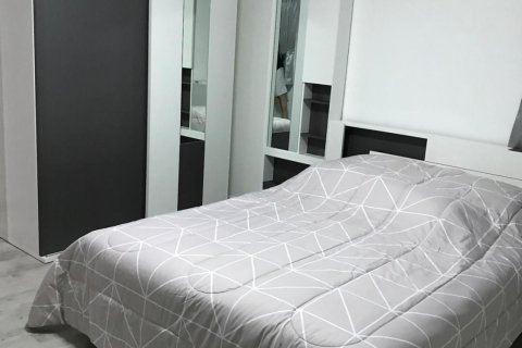 Condo à Watthana, Bangkok, Thaïlande, 3 chambres  № 135666 - photo 14