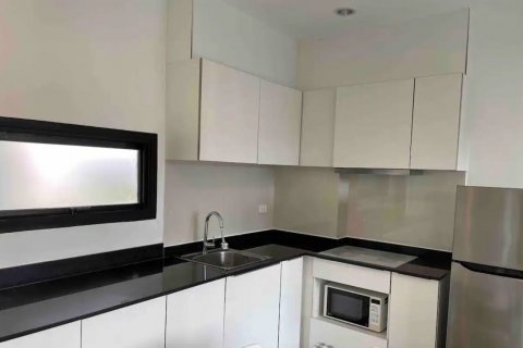 Condo in Phuket, Thailand, 2 bedrooms  № 135668 - photo 4