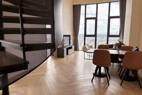 Condo in Phra Khanong, Bangkok, Thailand, 2 bedrooms № 136031 - photo 2