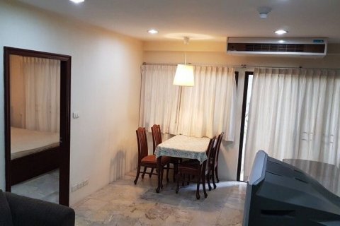 Studio in the Condo in Khlong Toei, Bangkok, Thailand  № 136026 - photo 8