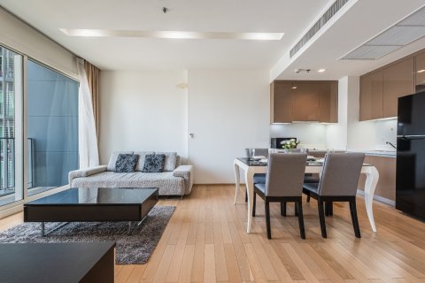Condo in Bangkok, Thailand, 1 bedroom  № 172535 - photo 2