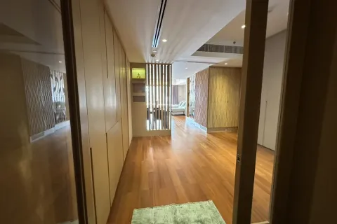 Condo à Yan Nawa, Bangkok, Thaïlande, 2 chambres  № 163095 - photo 12