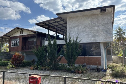 House in Phetchabun, Thailand 10 bedrooms № 163099
