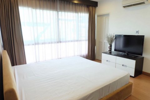 Кондоминиум с 2 спальнями в Чатучаке, Бангкок, Таиланд № 141032 - фото 5