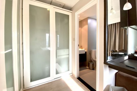 Студия в кондо в Клонг Тоэй, Бангкок, Таиланд № 137821 - фото 6