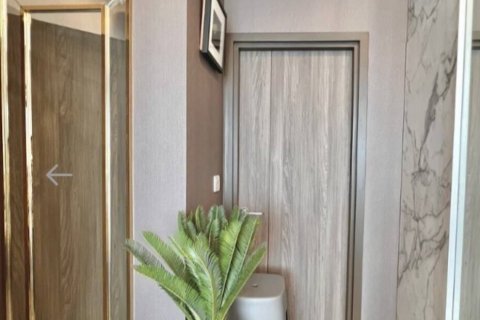 Студия в кондо в Бангне, Бангкок, Таиланд № 137820 - фото 8