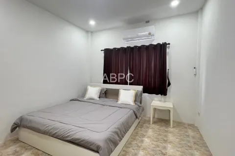 Casa de 2 dormitorios en Pattaya, Tailandia № 211063 - foto 8