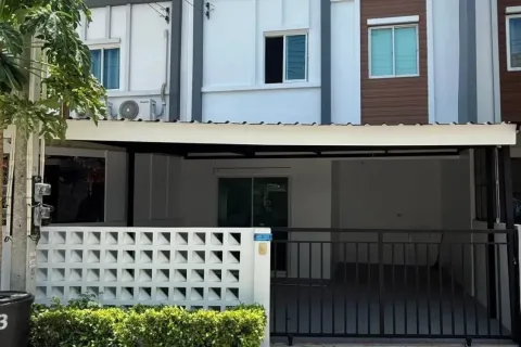 Townhouse à Pattaya, Thaïlande 3 chambres № 211059