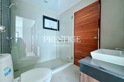 Condo à Pattaya, Thaïlande, 2 chambres № 197859 - photo 17