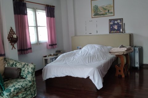 House in Thawi Watthana, Bangkok, Thailand 4 bedrooms № 141505 - photo 2
