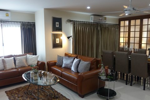 Condo in Chiang Mai, Thailand, 3 bedrooms  № 169280 - photo 6