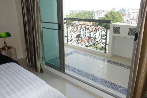 Condo in Chiang Mai, Thailand, 3 bedrooms  № 169280 - photo 14
