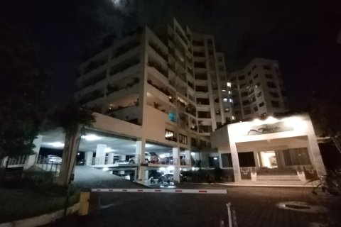 Condo in Chiang Mai, Thailand, 3 bedrooms  № 169280 - photo 25