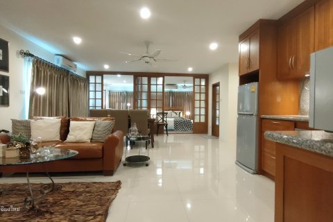 Condo in Chiang Mai, Thailand, 3 bedrooms  № 169280