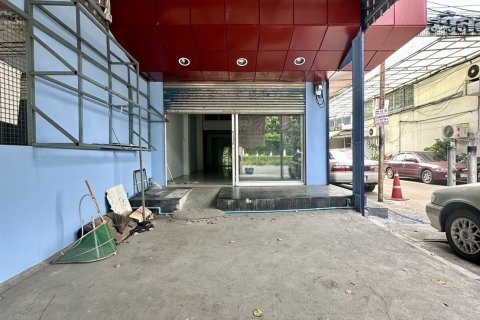 Duplex in Bang Khen, Bangkok, Thailand 6 bedrooms № 169275 - photo 12