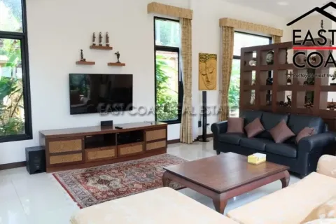 Casa de 3 dormitorios en Pattaya, Tailandia № 213627 - foto 14